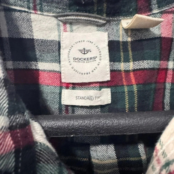 Dockers men flannel shirt size XL green red  white - Picture 3 of 5
